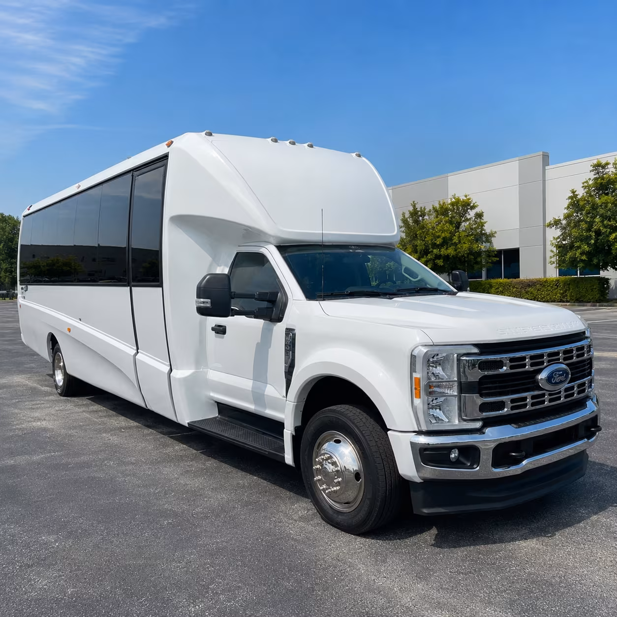 minibuses and party buses for shows at virginia credit union live and dominion energy center