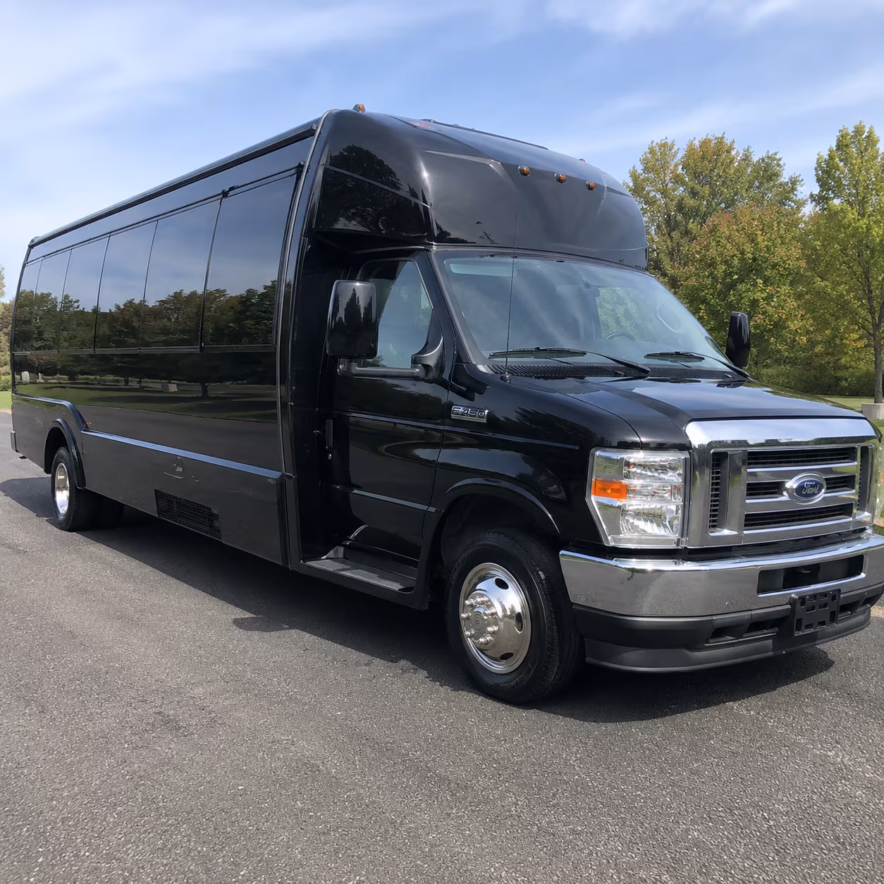 party bus rentals along route 5 to upper shirley vineyards